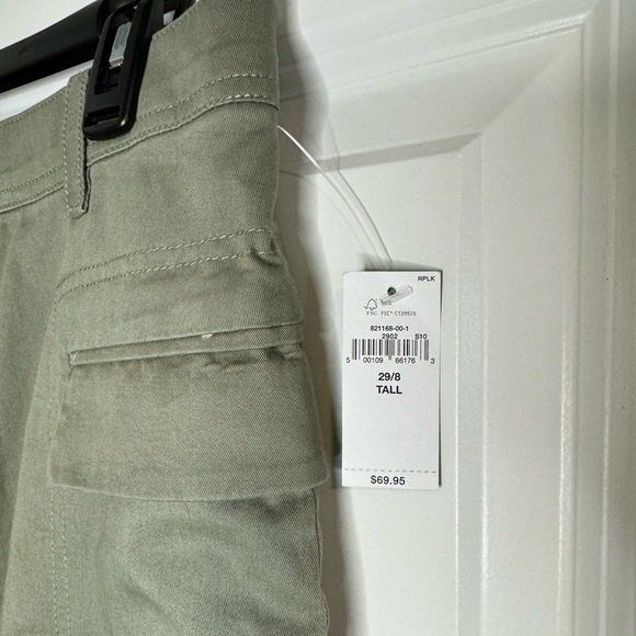 Gap Utility Midi Skirt, size 29/8 Tall, Mesculen Green - Picture 4 of 9